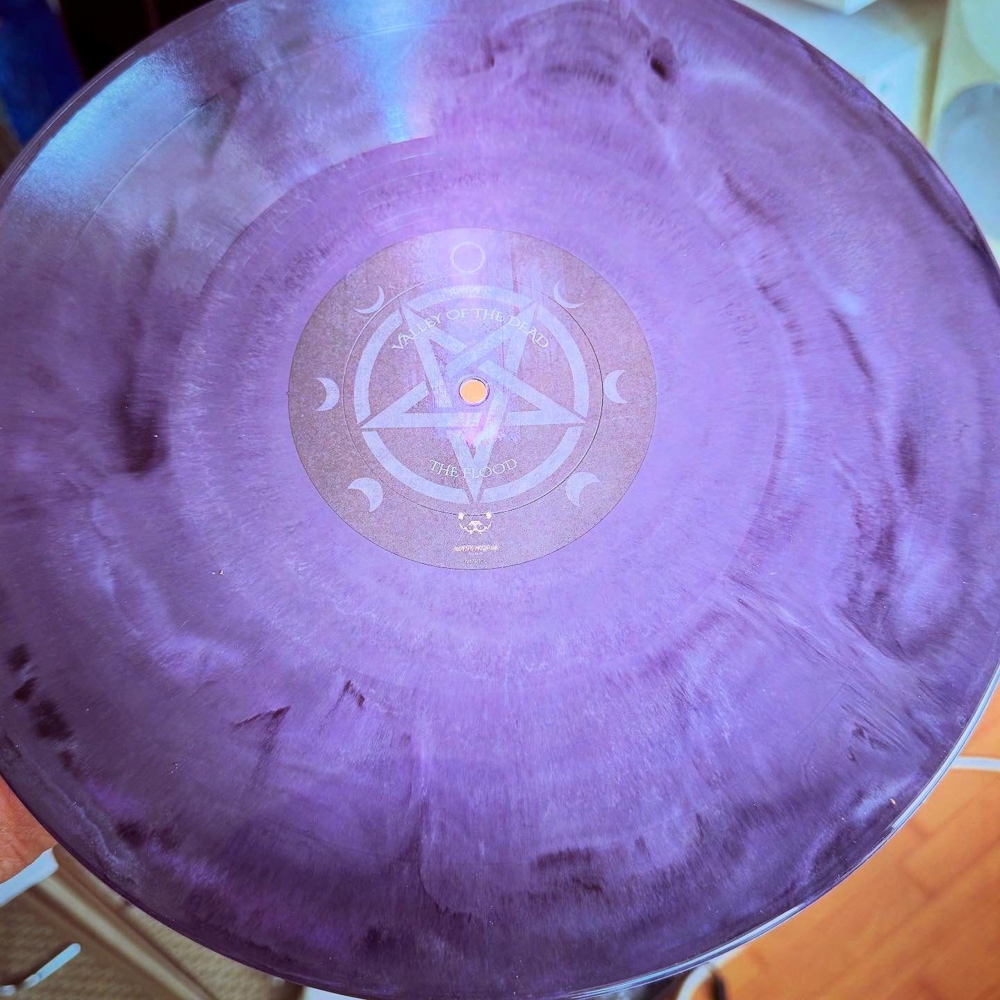 Hexjakt - Hexjakt (comes with a patch) - Majestic Mountain Records