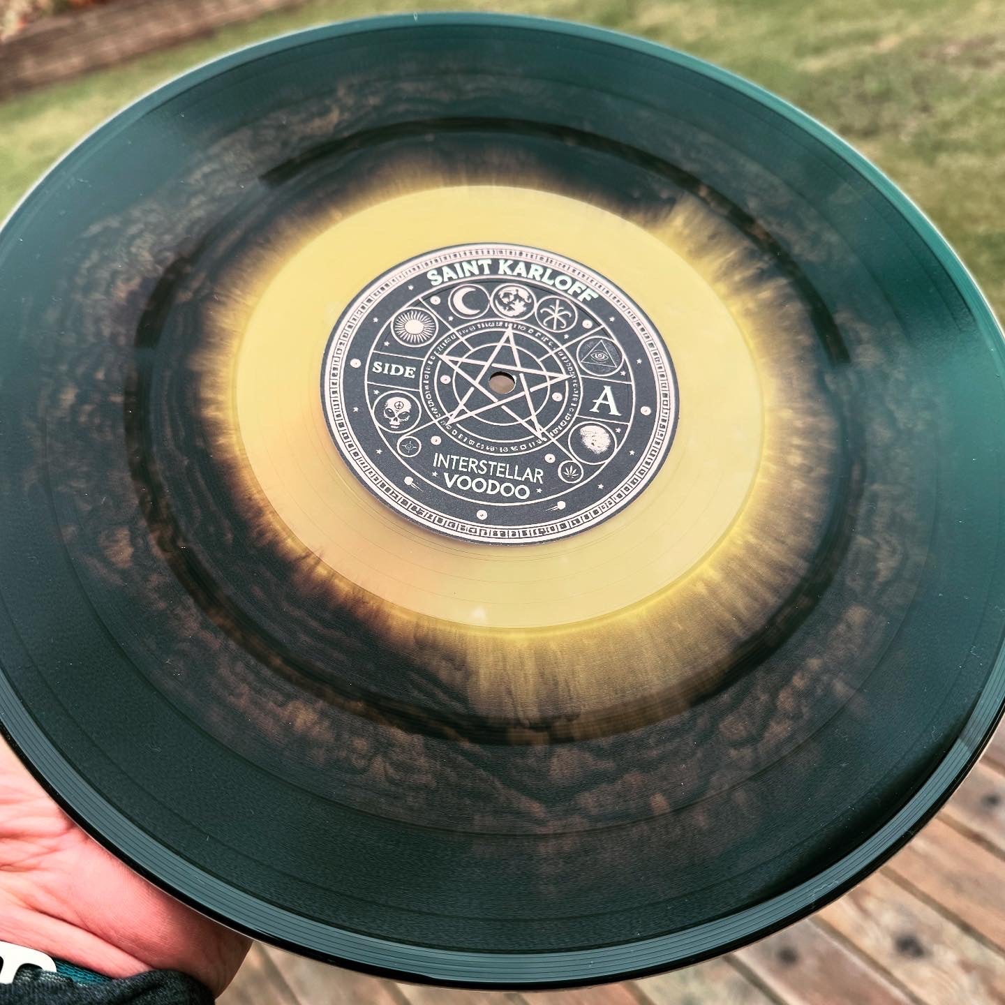 Saint Karloff - Interstellar Voodoo (remixed & remastered) - Majestic Mountain Records
